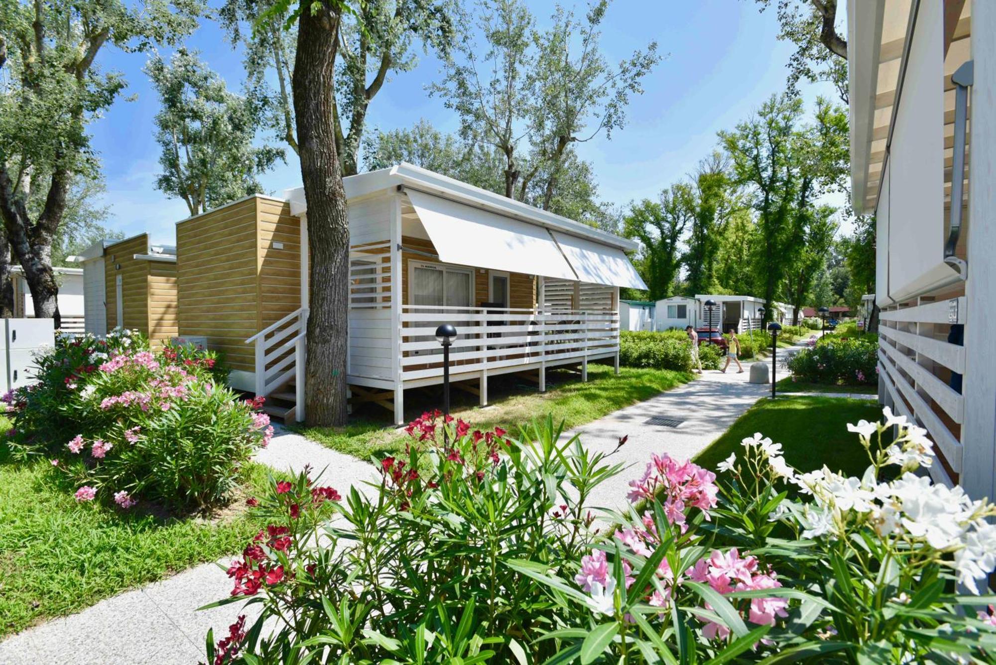 Isamar Holiday Village Ca Lino Exterior photo Camping in Italy